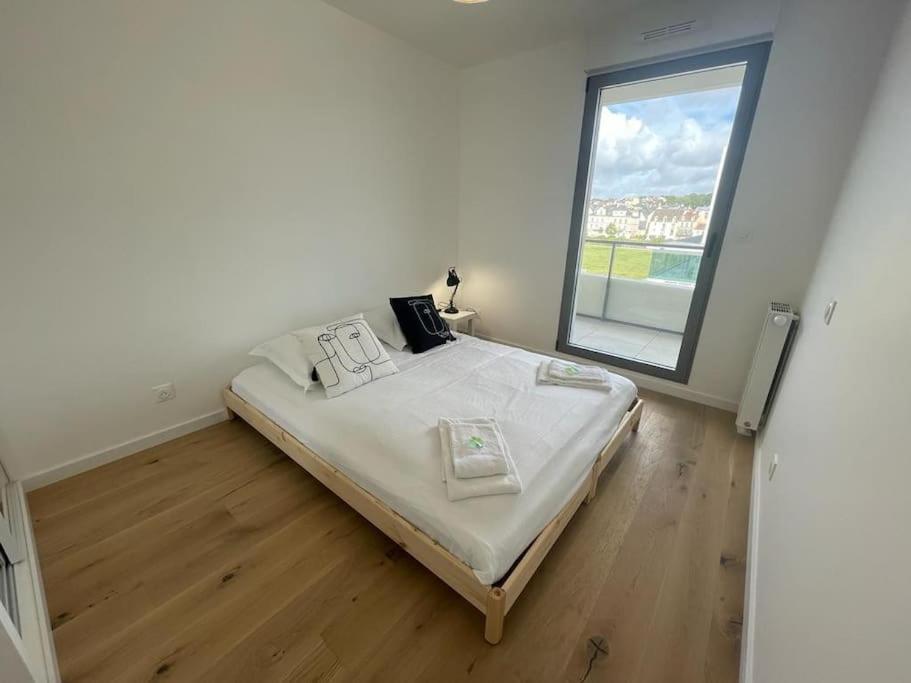 Presqu'ile, Neuf Avec Balcon, Salle De Gym Et Parking Apartment *